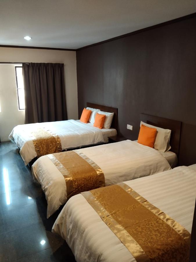 One World Hotel Kulai Kültér fotó
