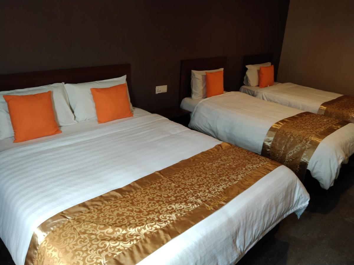 One World Hotel Kulai Kültér fotó