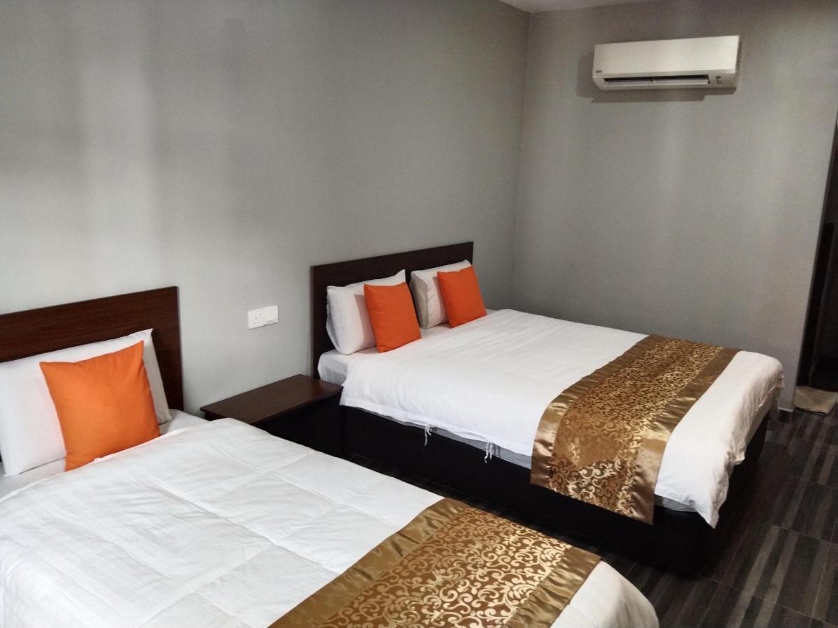 One World Hotel Kulai Kültér fotó